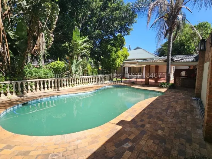 4 Bedroom House for Sale in Suburbs, Bulawayo