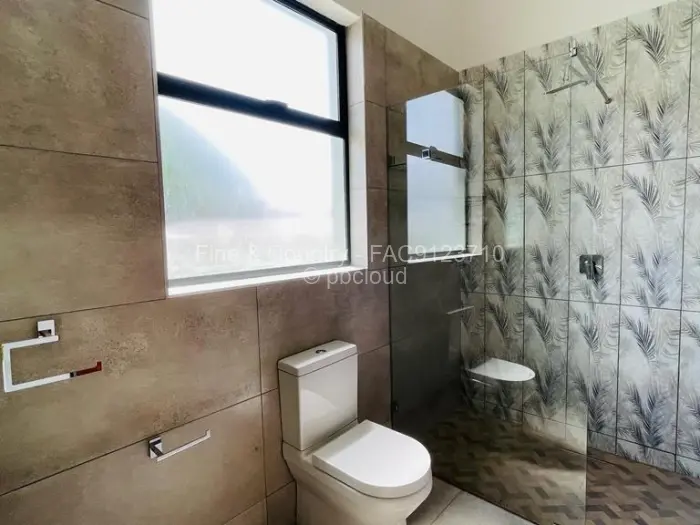 Townhouse/Complex/Cluster to Rent in Borrowdale West