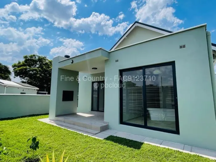 Townhouse/Complex/Cluster to Rent in Borrowdale West