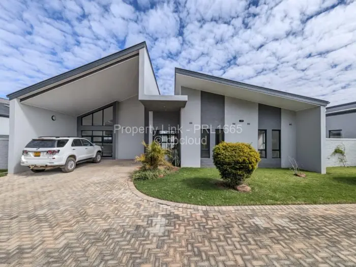 Townhouse/Cluster for Sale in Greendale North, Harare