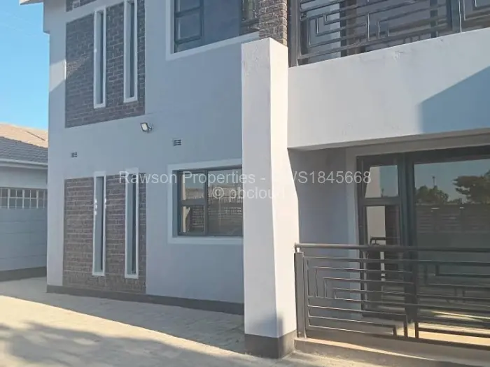 Townhouse/Cluster for Sale in Chipukutu Park, Ruwa