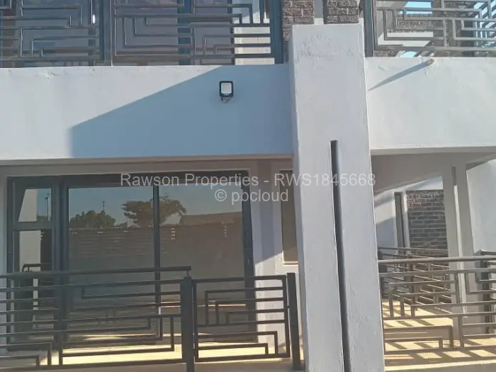Townhouse/Cluster for Sale in Chipukutu Park, Ruwa