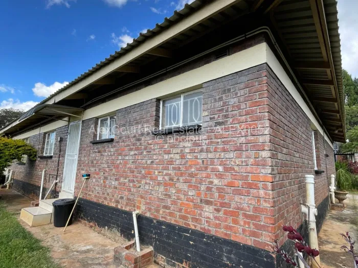 2 Bedroom Cottage/Garden Flat for Sale in Quinnington, Harare