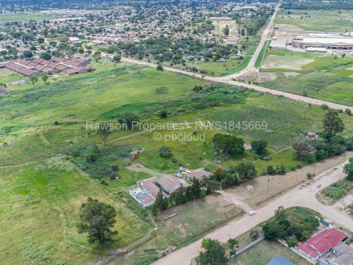 Commercial Stand for Sale in Chitungwiza, Chitungwiza