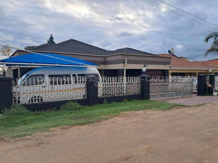 4 Bedroom House for Sale in Madokero Estates, Harare