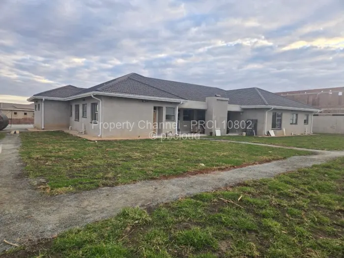 7 Bedroom House for Sale in Mount Pleasant Heights, Harare