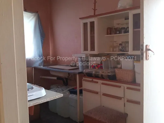 2 Bedroom Cottage/Garden Flat for Sale in Woodville, Bulawayo