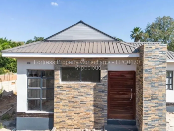Townhouse/Complex/Cluster for Sale in Kadoma, Kadoma
