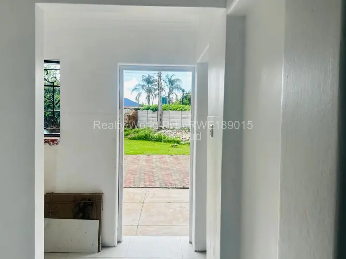 Commercial Property to Rent in Eastlea