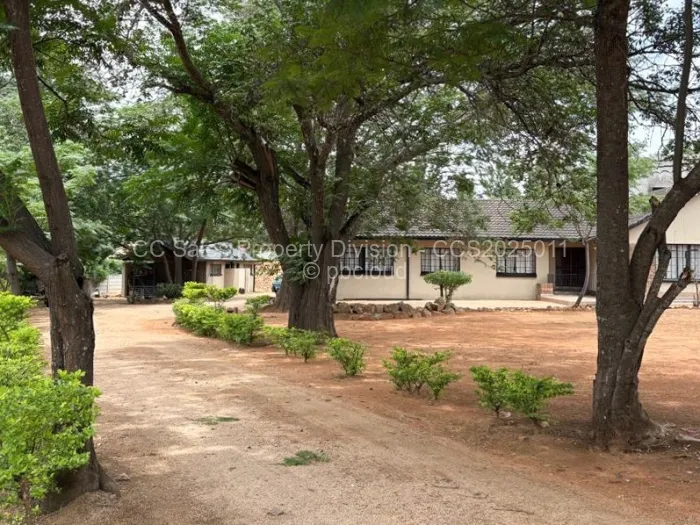 3 Bedroom House for Sale in Matsheumhlope, Bulawayo
