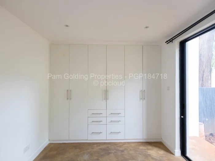 Townhouse/Complex/Cluster for Sale in Highlands, Harare