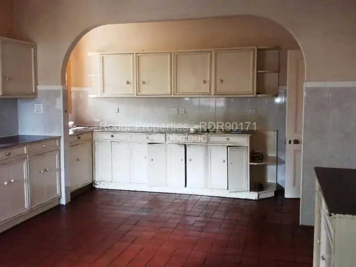 4 Bedroom House for Sale in Suburbs, Bulawayo