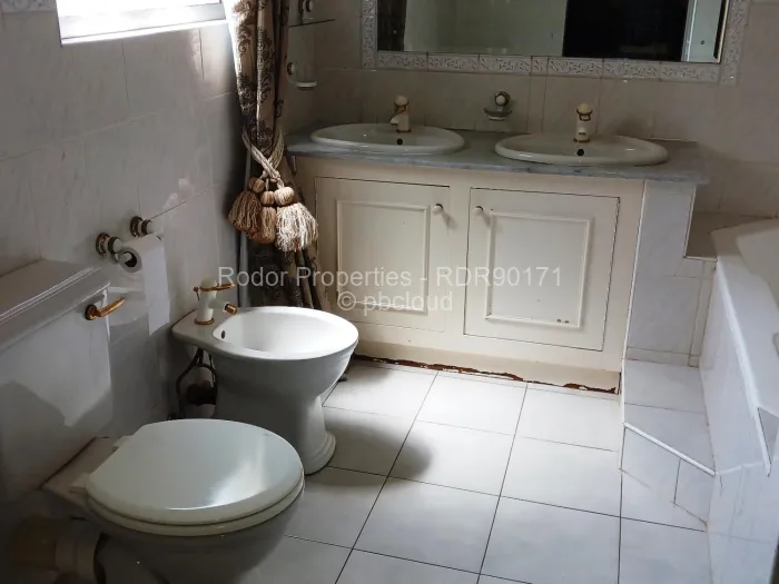 4 Bedroom House for Sale in Suburbs, Bulawayo