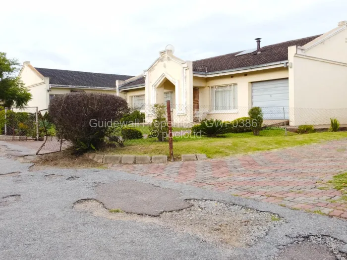 Townhouse/Complex/Cluster for Sale in Greendale, Harare