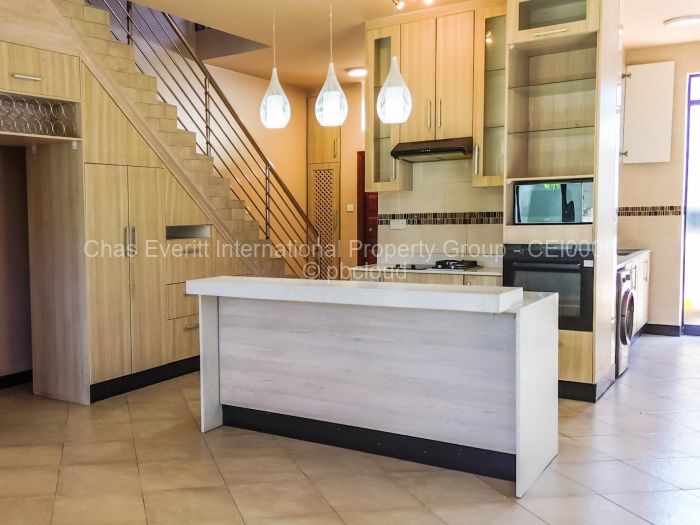 Townhouse/Cluster for Sale in Avondale, Harare