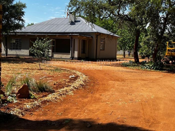 3 Bedroom House for Sale in Suburbs, Bulawayo