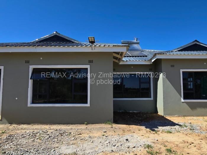 Townhouse/Cluster for Sale in Buena Vista, Bulawayo