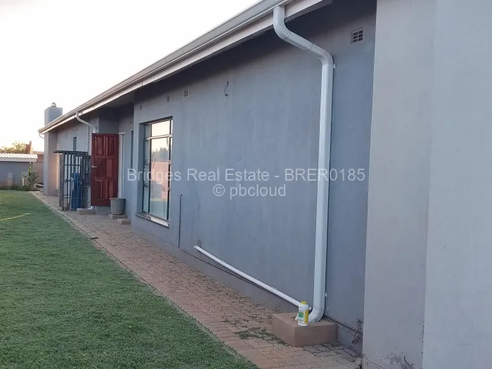 5 Bedroom House to Rent in Haydon Park, Mazowe