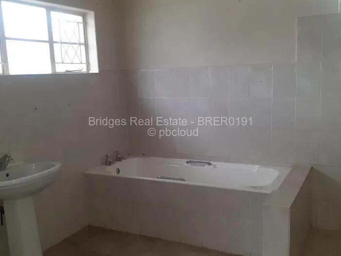 Commercial Property for Sale in Kadoma, Kadoma