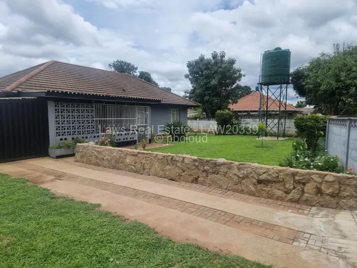 2 Bedroom House to Rent in Braeside, Harare
