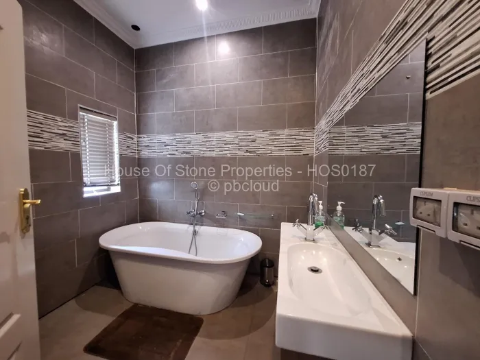 5 Bedroom House for Sale in Hogerty Hill, Harare