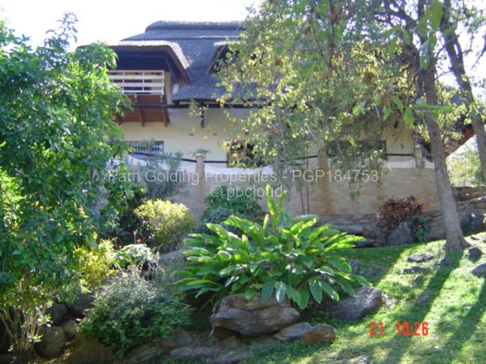 5 Bedroom House for Sale in Kariba, Kariba