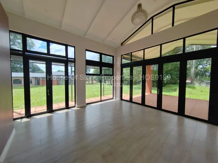 Townhouse/Complex/Cluster for Sale in Quinnington, Harare