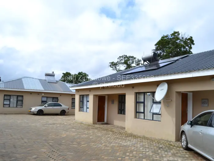 Townhouse/Cluster for Sale in Bluff Hill, Harare
