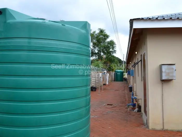 Townhouse/Cluster for Sale in Bluff Hill, Harare