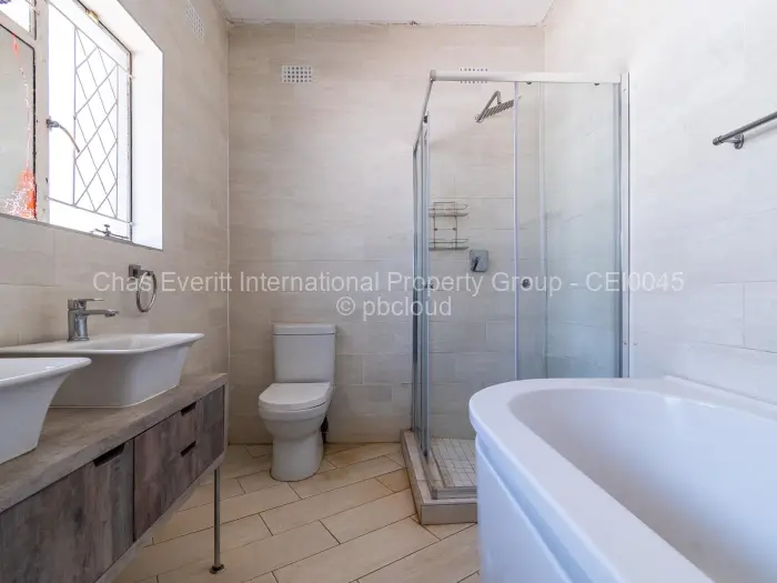 4 Bedroom House to Rent in Ballantyne Park