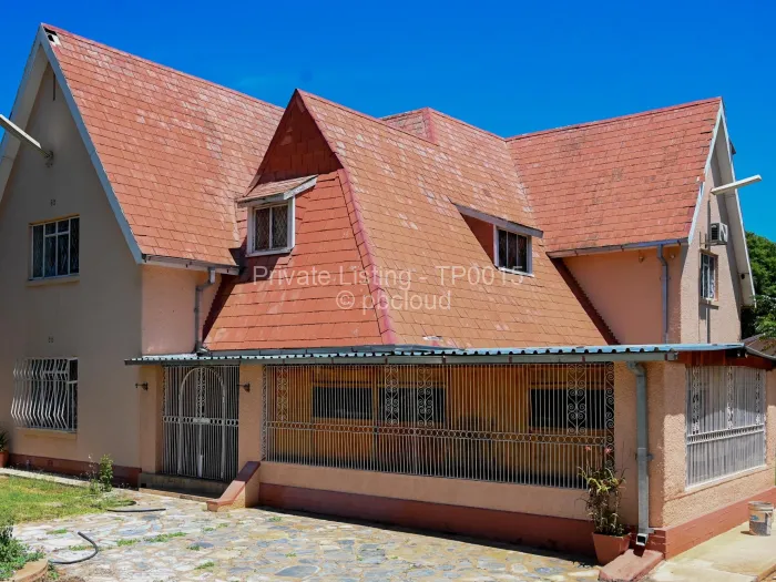3 Bedroom House for Sale in Suburbs, Bulawayo