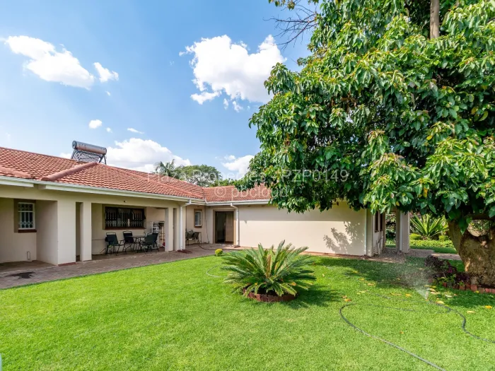 5 Bedroom House for Sale in Eastlea, Harare