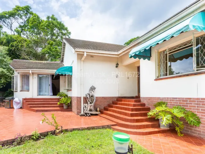 8 Bedroom House for Sale in Colne Valley, Harare