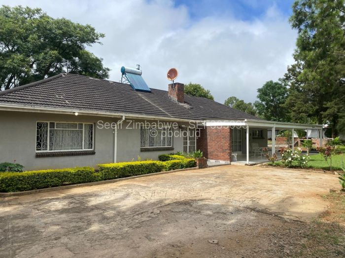 7 Bedroom House for Sale in Matsheumhlope, Bulawayo