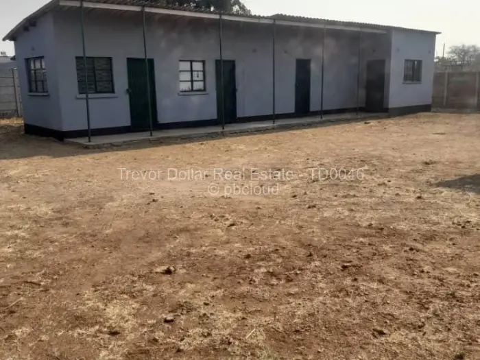 Warehouse/Industrial for Sale in Shamrock Park, Gweru