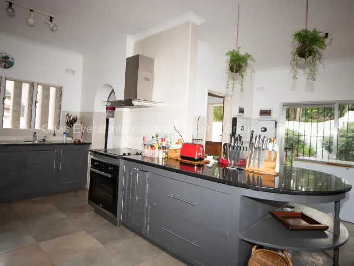 4 Bedroom House for Sale in Glen Lorne, Harare