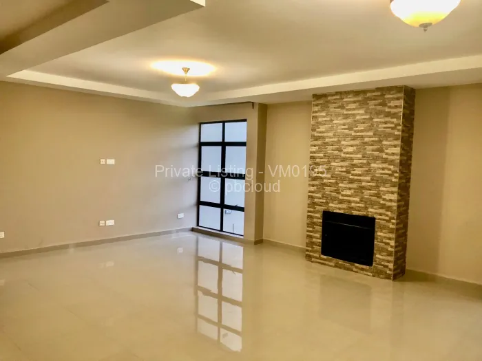 Townhouse/Complex/Cluster to Rent in Strathaven, Harare