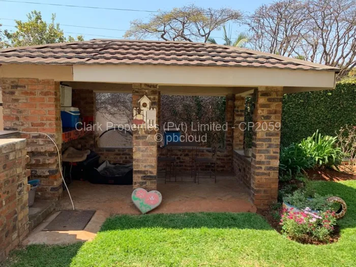 Townhouse/Complex/Cluster for Sale in Greendale North, Harare