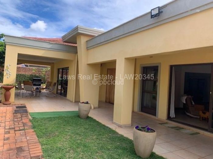 Townhouse/Cluster for Sale in Borrowdale, Harare