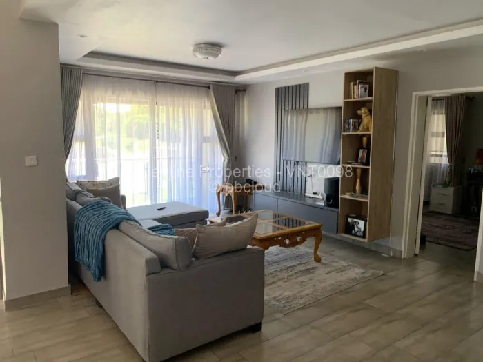 Townhouse/Cluster for Sale in Highlands, Harare