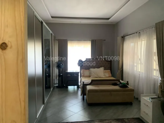 Townhouse/Cluster for Sale in Highlands, Harare