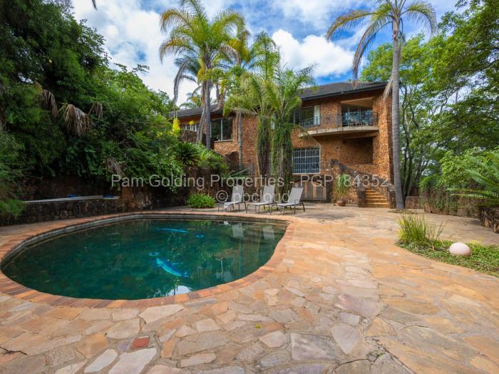 5 Bedroom House for Sale in Helensvale, Harare
