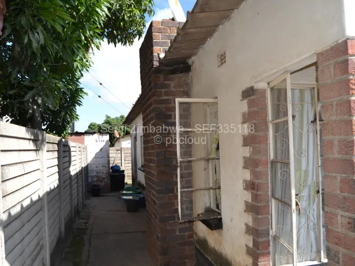 4 Bedroom House for Sale in Glen View, Harare