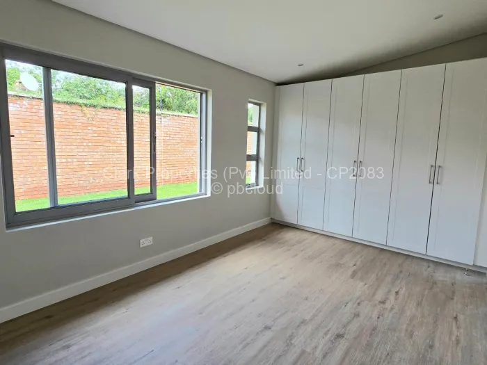 Townhouse/Complex/Cluster for Sale in Mount Pleasant, Harare