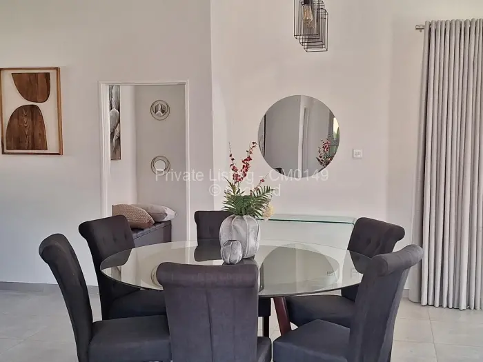 Townhouse/Complex/Cluster to Rent in Newlands, Harare