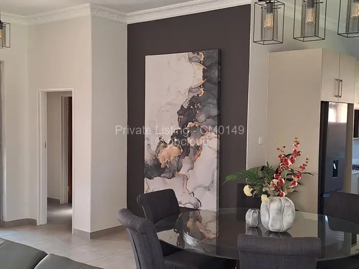 Townhouse/Complex/Cluster to Rent in Newlands, Harare