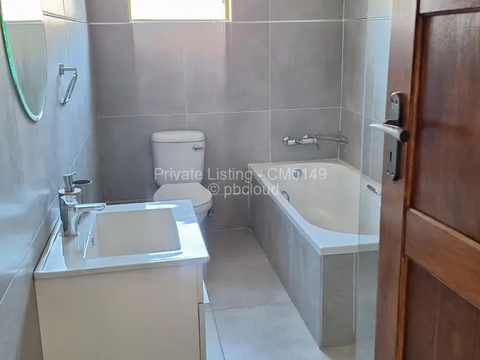 Townhouse/Complex/Cluster to Rent in Newlands, Harare