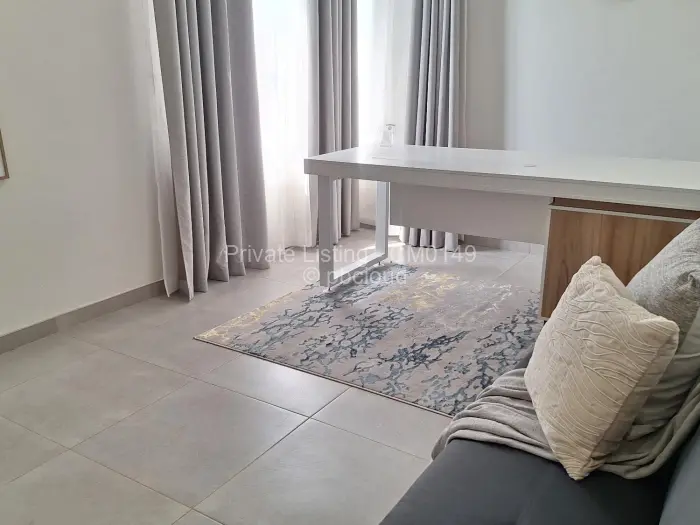 Townhouse/Complex/Cluster to Rent in Newlands, Harare
