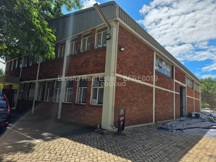 Industrial Property to Rent in Bluff Hill, Harare