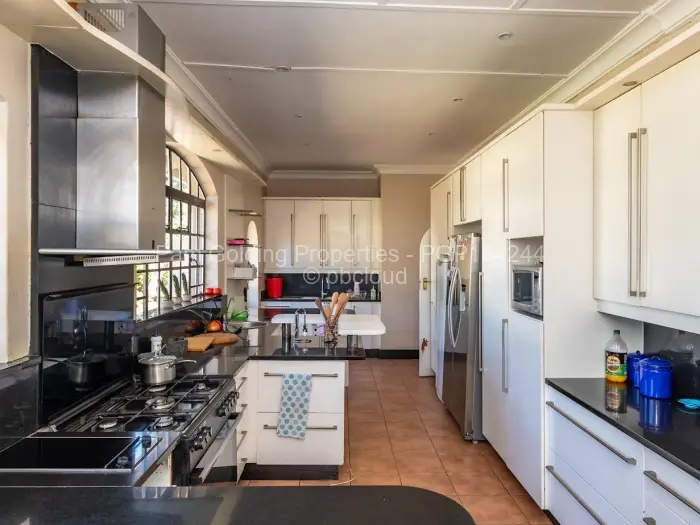 6 Bedroom House for Sale in Borrowdale, Harare